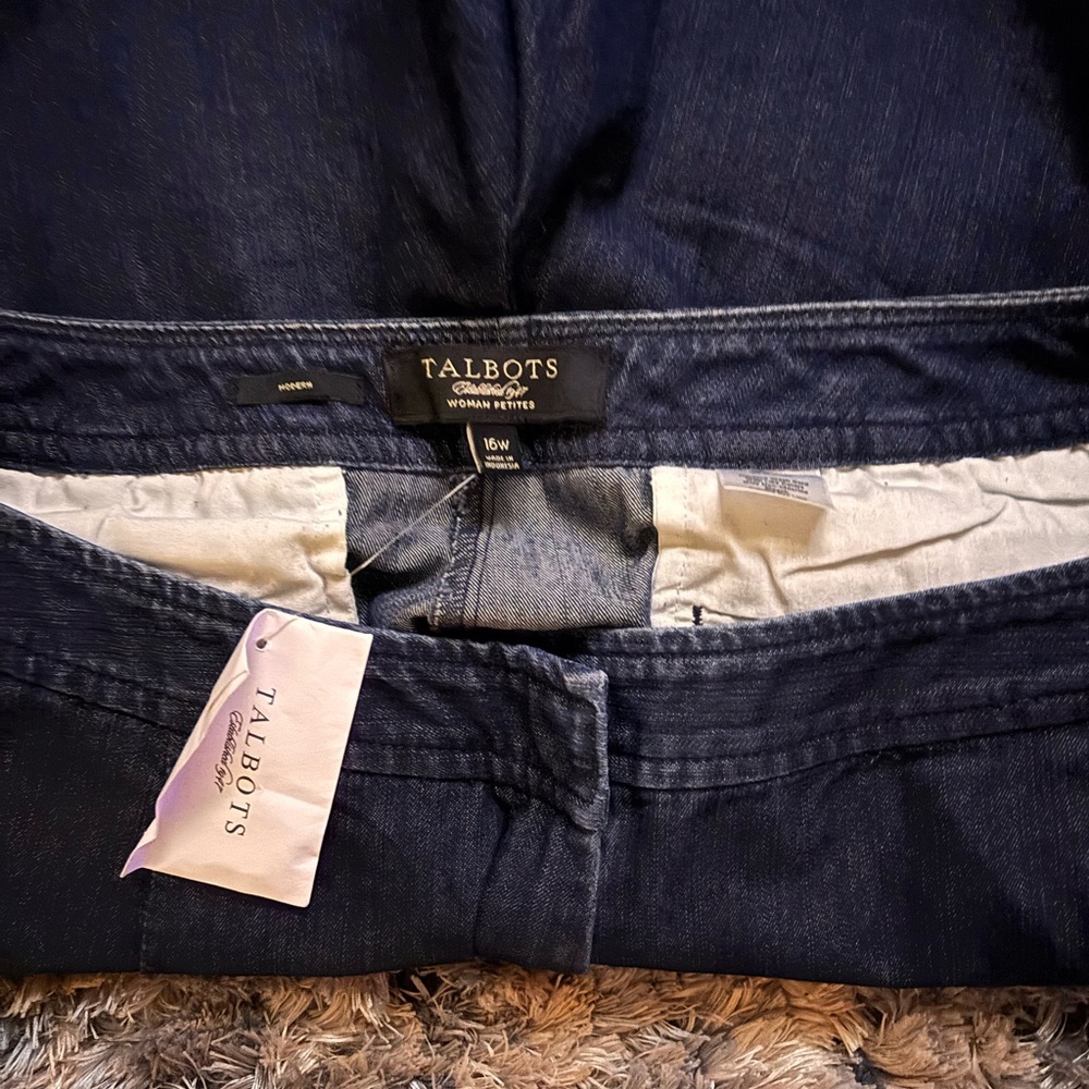 New! Talbots Light Denim Crops 16W